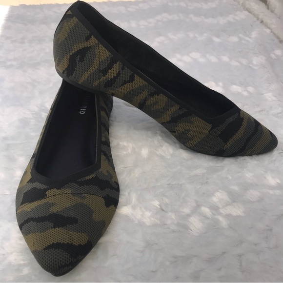 Final Sale Torrid Camo Stretch Knit Flex Outsole Slip on Flat, Women's 10.5 WW - Picture 3 of 6